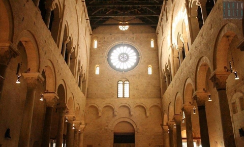 I mille volti della Cattedrale di Bari, le cui mura raccontano la storia della citt�